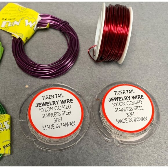 Assorted Jewelry Wire Set - Fun Wire & Tiger Tail - 18-32 Gauge - 9-15 Feet Each - Picture 8 of 10